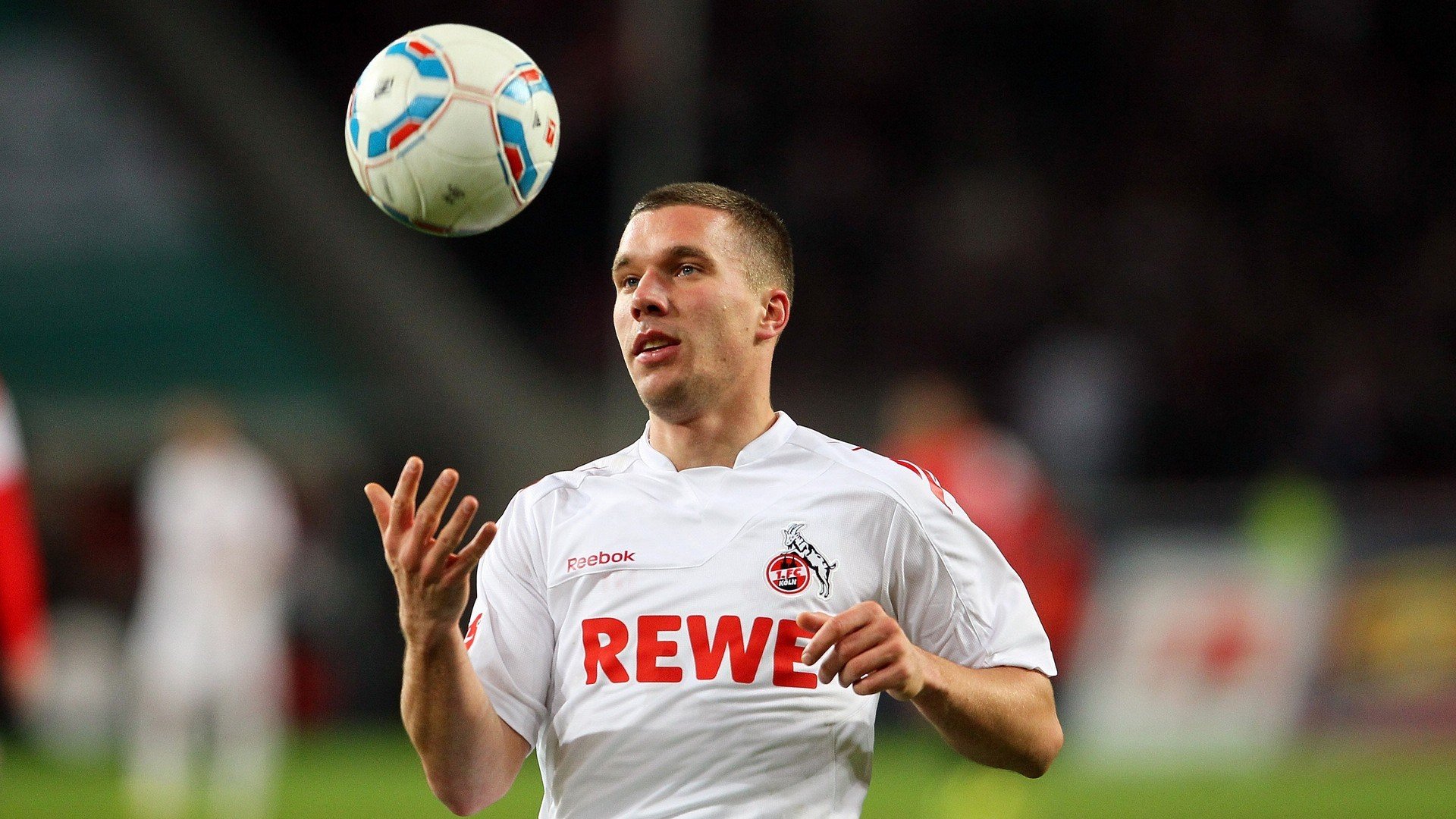 跨界之战，美加墨世界杯焦点战映射下的独行侠与辽宁队启示录