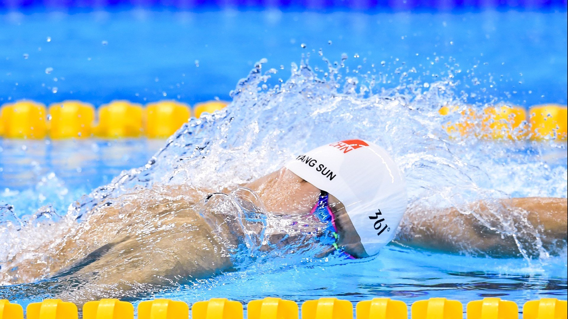 铁血与艺术的交响，巴雷拉统治攻防，乌拉圭封锁安哥拉诠释现代足球的唯一性