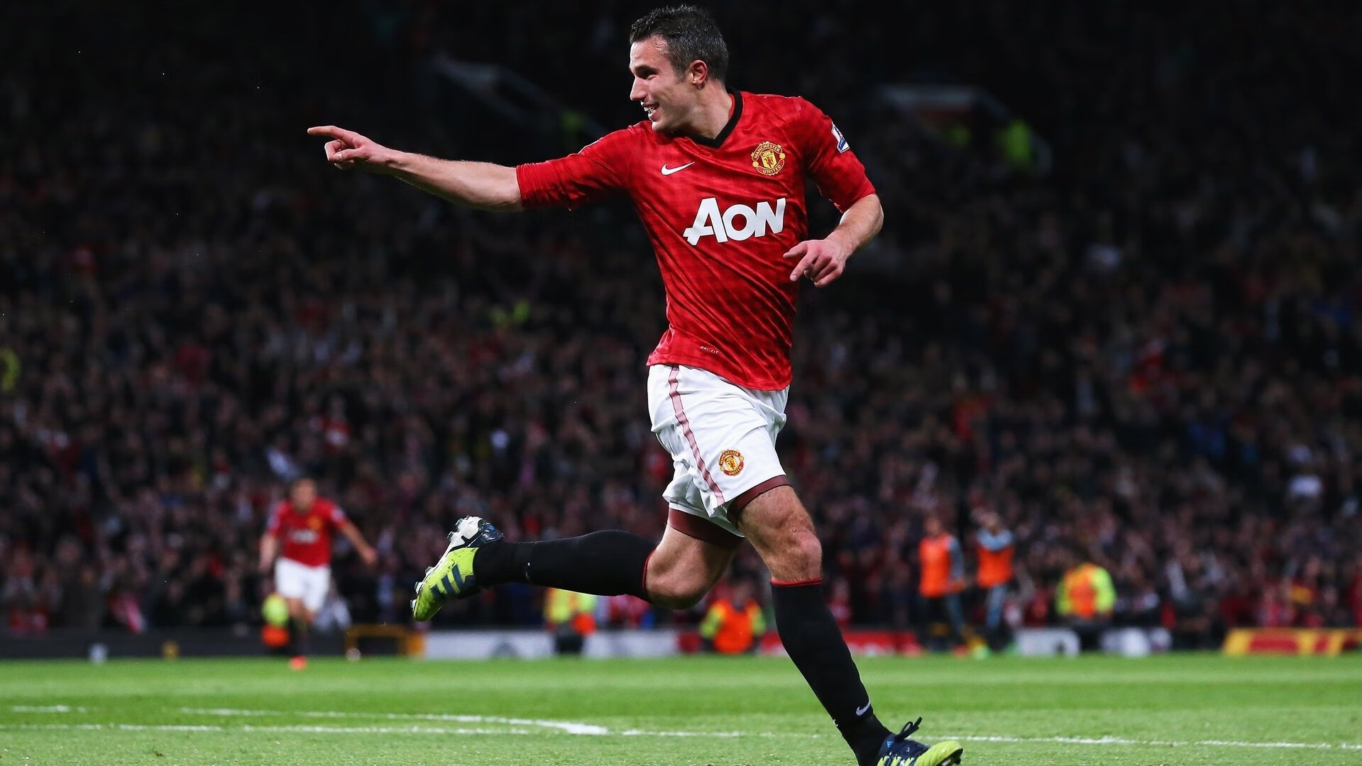 新王登基，旧秩序崩塌，姆巴佩一剑封喉终结尤文时代，欧洲足坛迎来法国纪元